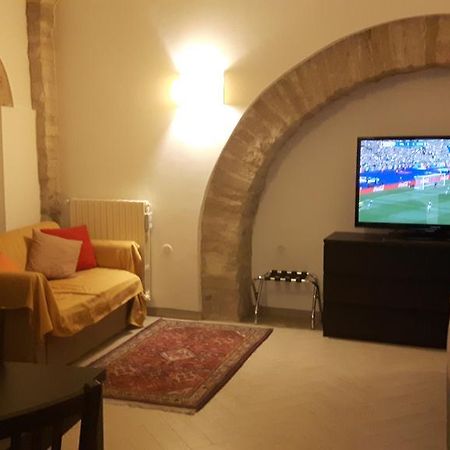 Il Purgatorio Apartment Barletta Bagian luar foto